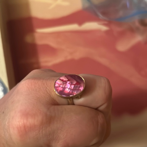 Adjustable pink ring - Picture 1 of 3